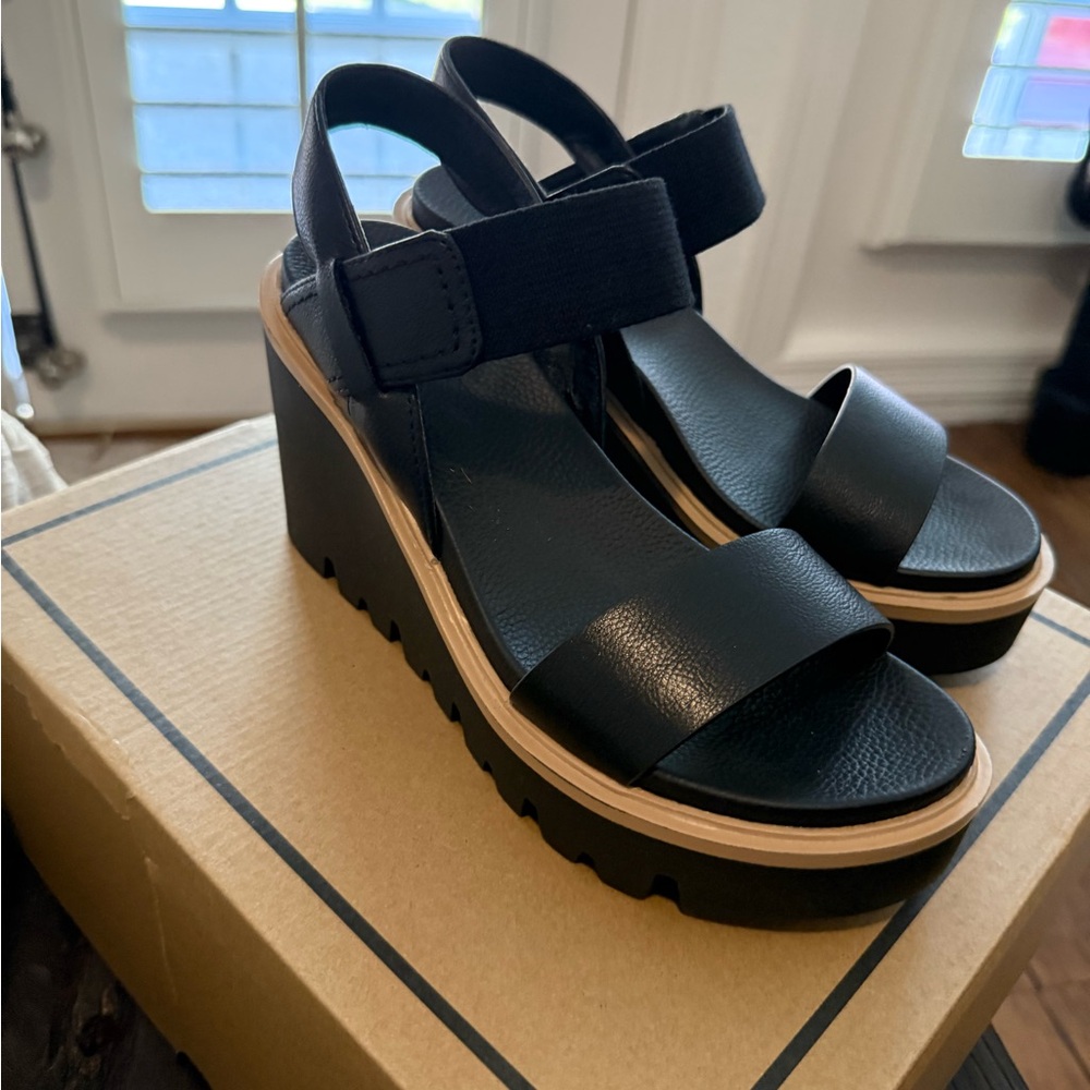MIA Black Platform Sandals from the Buckle